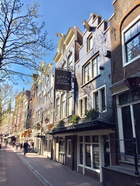 d'VijffVlieghen_restaurant_Amsterdam_monument